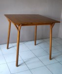 marauke dining table