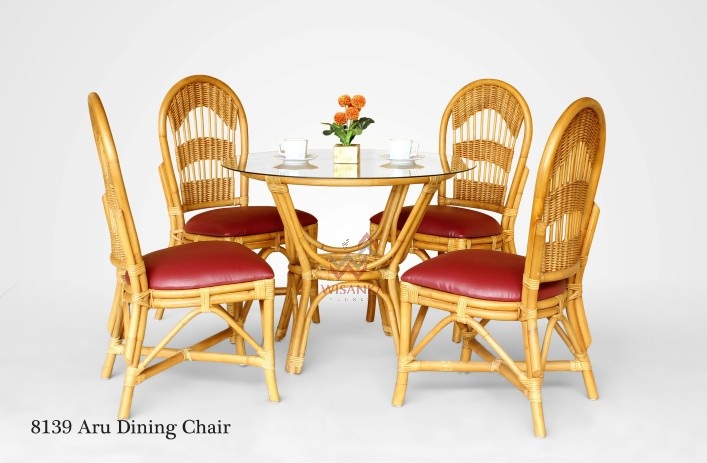 Aru Dining Set