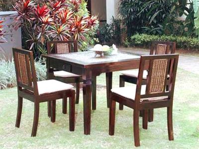 Tasmania Dining Set