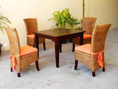 Wantica Dining Set