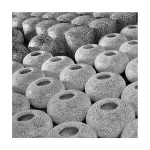 Harmonious combination between natural material and the precision of skilled tal...