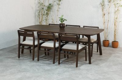 Mantis Naqiya Dining Room Set
