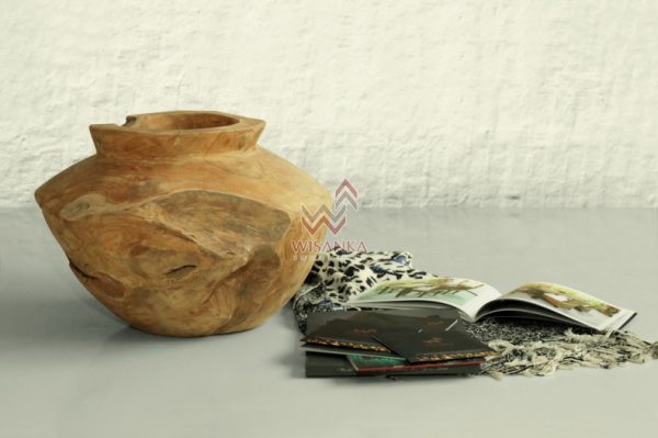 Gentong and Buyan Wooden Vase