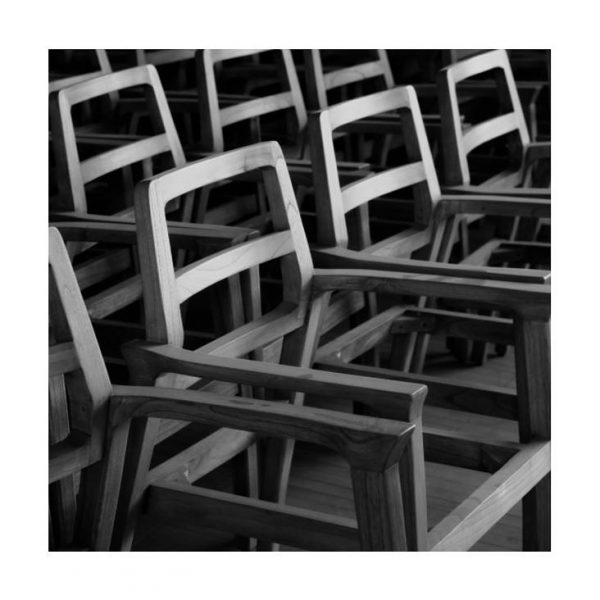 “Design is not just what it looks like and feels like. Design is how it works.” ...